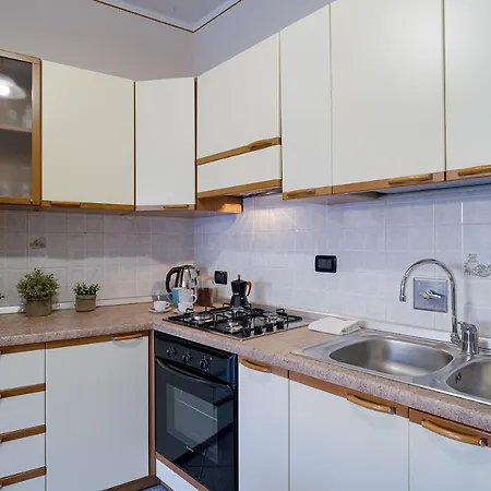 Salita San Bernardo Flat Apartment